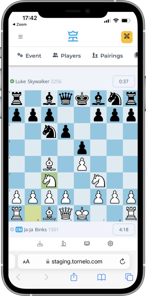 Playing chess online on mobile